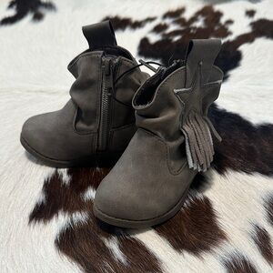 wonder nation Taupe Star Fringe Ankle Boots
